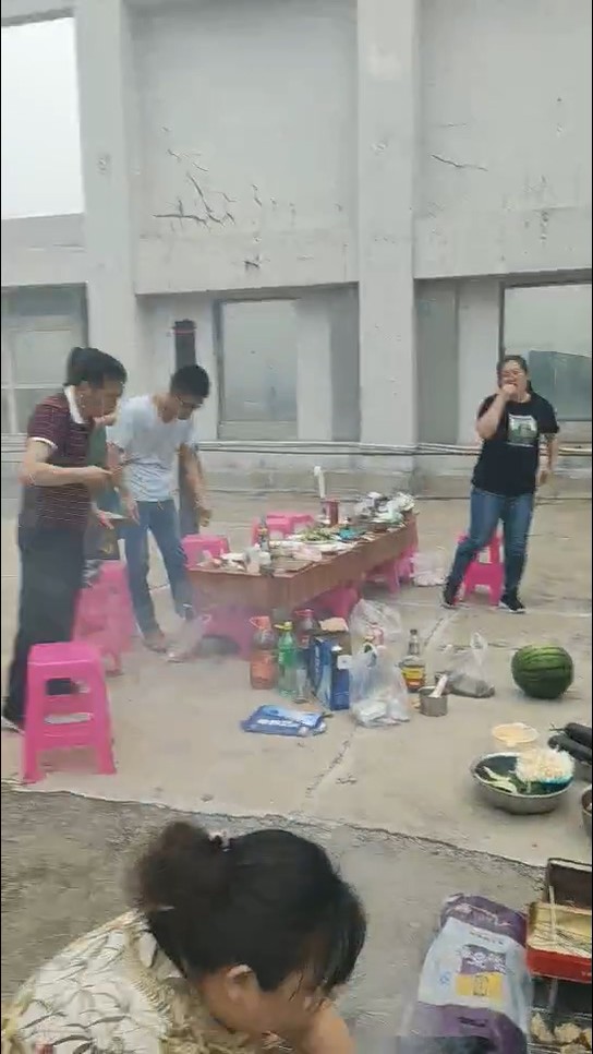 寶元通、世紀元通、山東世紀元通智能科技、電腦廣告雕刻機、木工數控雕刻機、亞克力吸塑成型機、吸壓吹多功能壓塑機、可麗耐成型機、標牌蝕刻機刻牌機、數控圍字機、亞克力折彎機、彎字機、等離子切割機、激光切割機、激光機